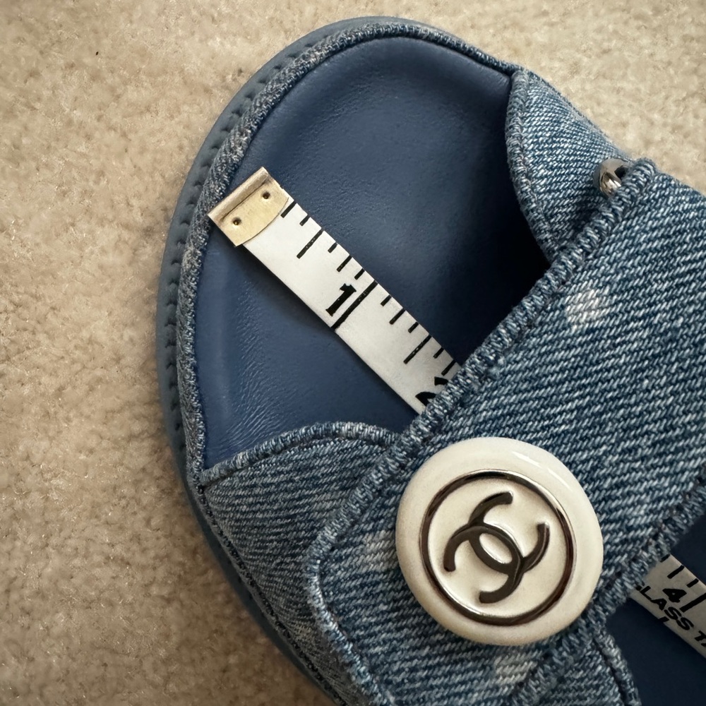 Chanel light blue denim beach dad sandals with CC logos NWB 38.5 - Picture 15 of 16